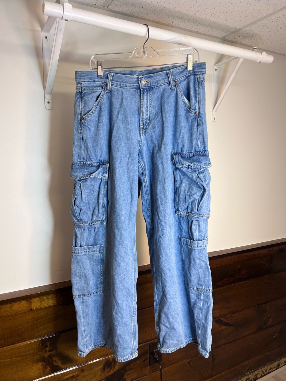 Old Navy Mid Rise Baggy Wide Leg Cargo Jeans- 10